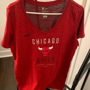 NIKE Chicago Bulls Women’s Tee